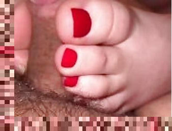 BBW Footjob w/ Daddy *red toes*