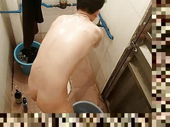 asiatiche, bagno, masturbarsi, cazzi-enormi, gay, neri, videocamera, voyeur, grassottelle, giovani18