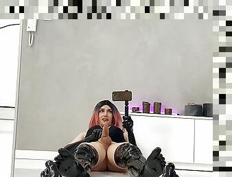 Latex Crossdresser Jerking Off 