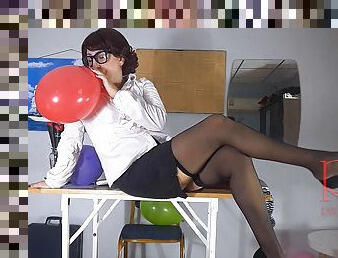 Office Obsession, The secretary Inflatables balloons masturbates with balloons. 12 cam  1