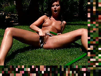 Hose makes young body wicked hot