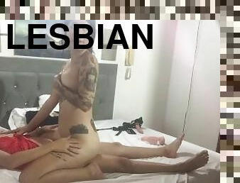 I ride my friend's pussy and we rub our pussy alone in her room