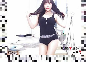 Korean dancing sexy