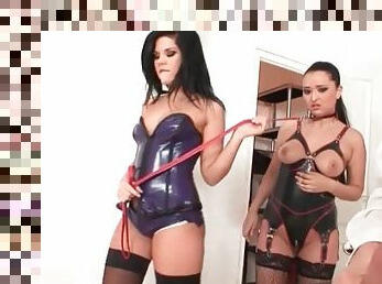 Kinky slut in latex lingerie sucks dick