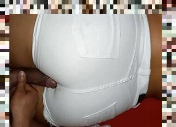 Brasileira bunda grande usando jeans branco parte 1