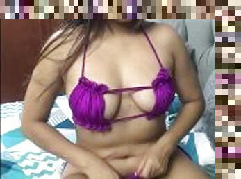 Latina registers herself naked for her girlfriend.