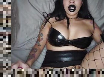 Bimbo Goth Girl Massive Squirting