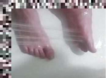 Feet??????