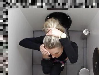 Must-Watch What Girls do in the Bathroom