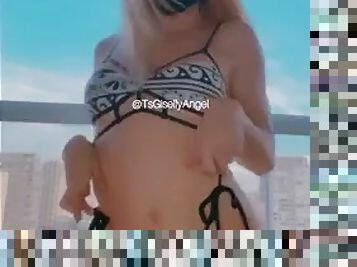 Giselly angel big dick in bikini