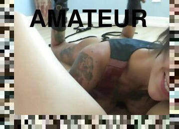 Les amateurs POV PORN ass fuck toying in closeup for inked mommy b