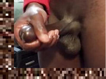 Lucky 7 mins of Handjob, Dick n Balls play with oil & spit. (CUMMINGHARD) (CREAMYCUM)